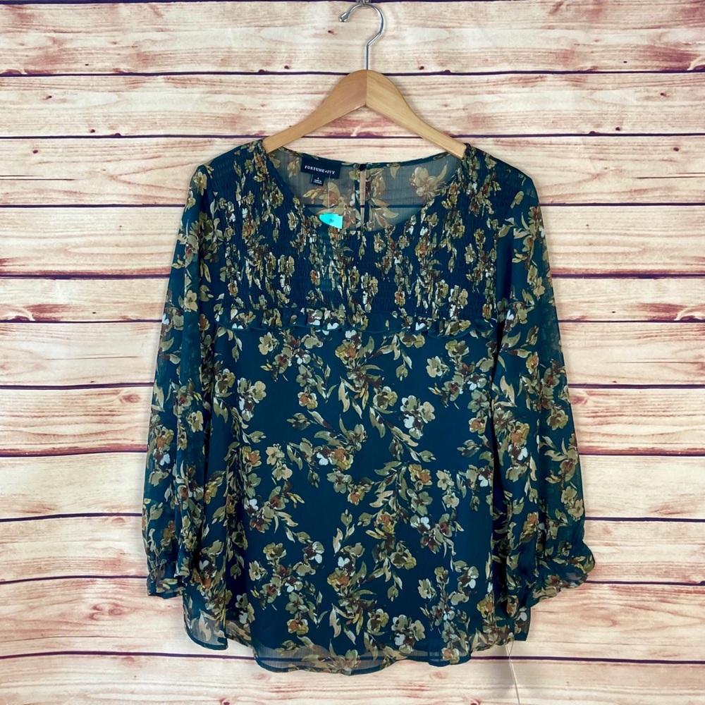 Fortune + Ivy Greta Smocked Detail Blouse Green L
